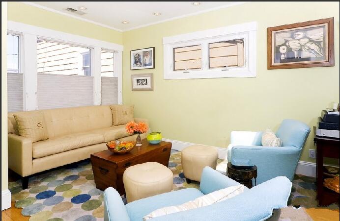 沧州南海西岸现代清新简约小客厅小窗户印花地毯活动隔断效果图